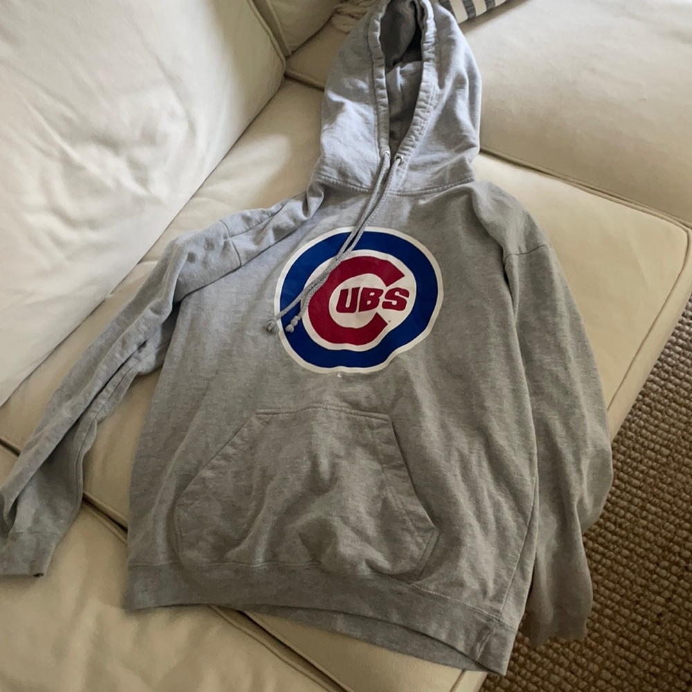 Cubs sweatshirt